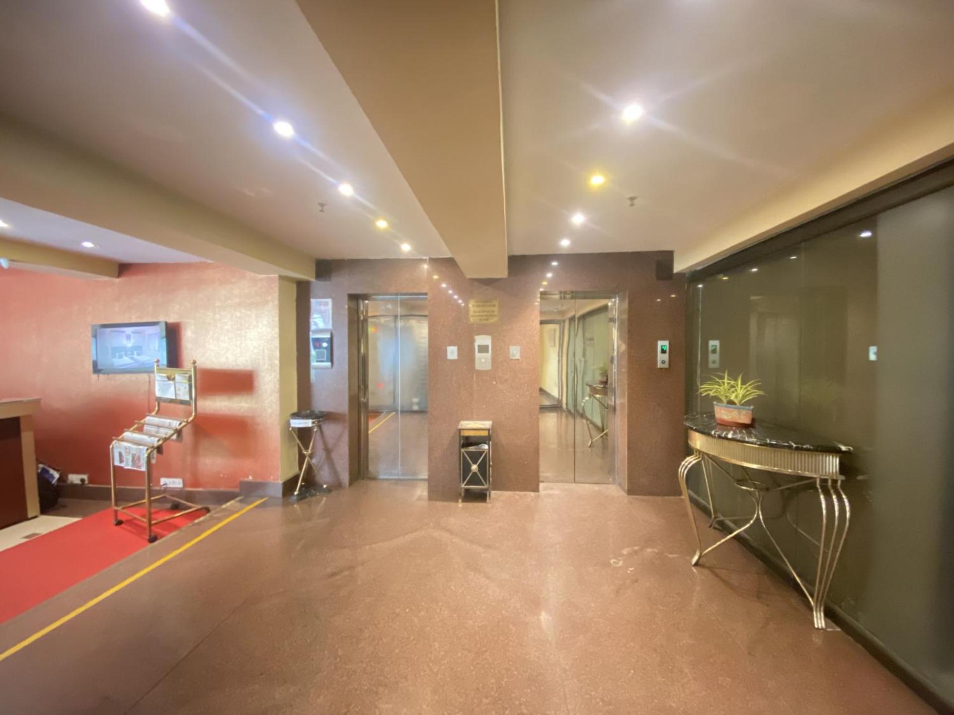 Astoria Hotel Kalküta Dış mekan fotoğraf