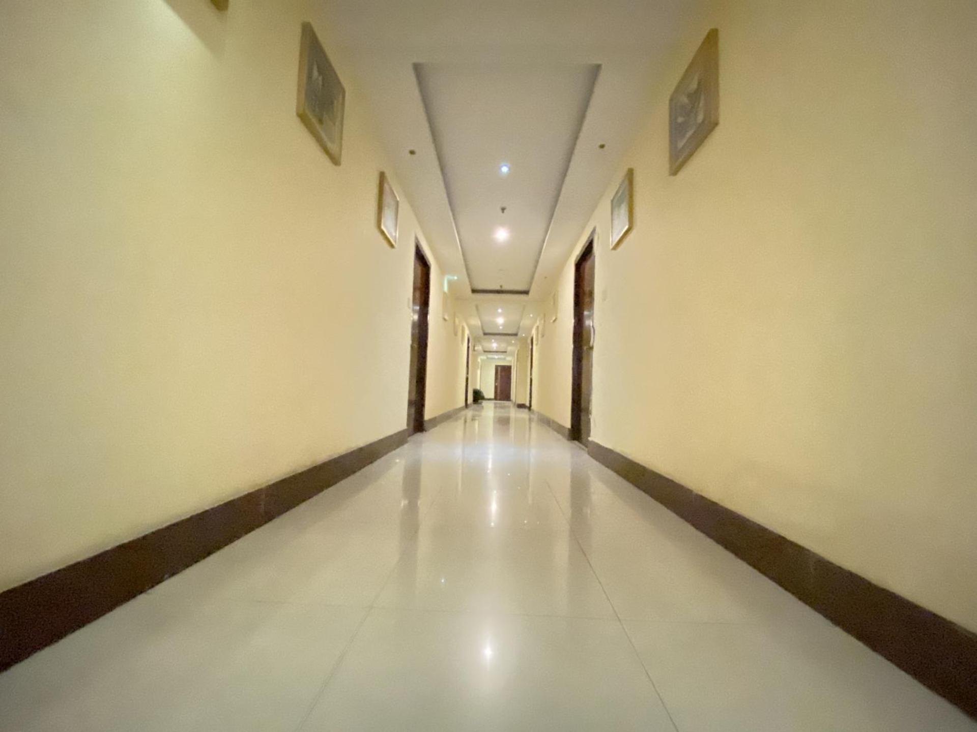 Astoria Hotel Kalküta Dış mekan fotoğraf