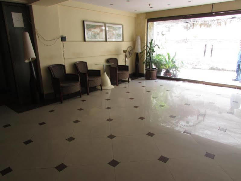 Astoria Hotel Kalküta Dış mekan fotoğraf