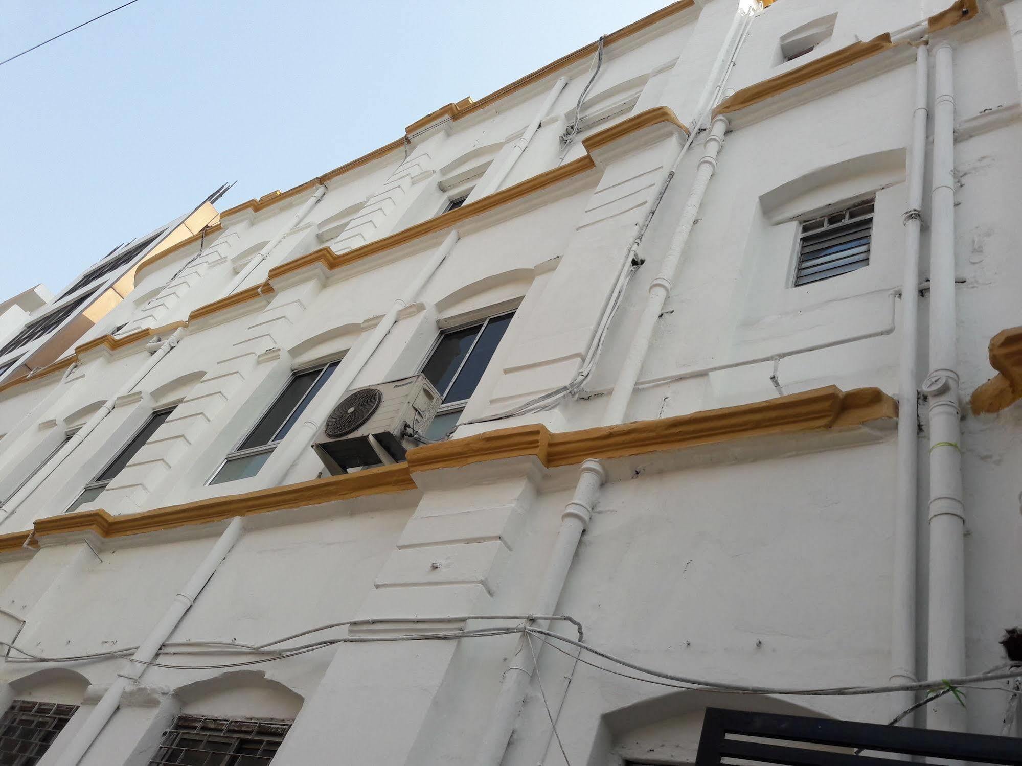 Astoria Hotel Kalküta Dış mekan fotoğraf
