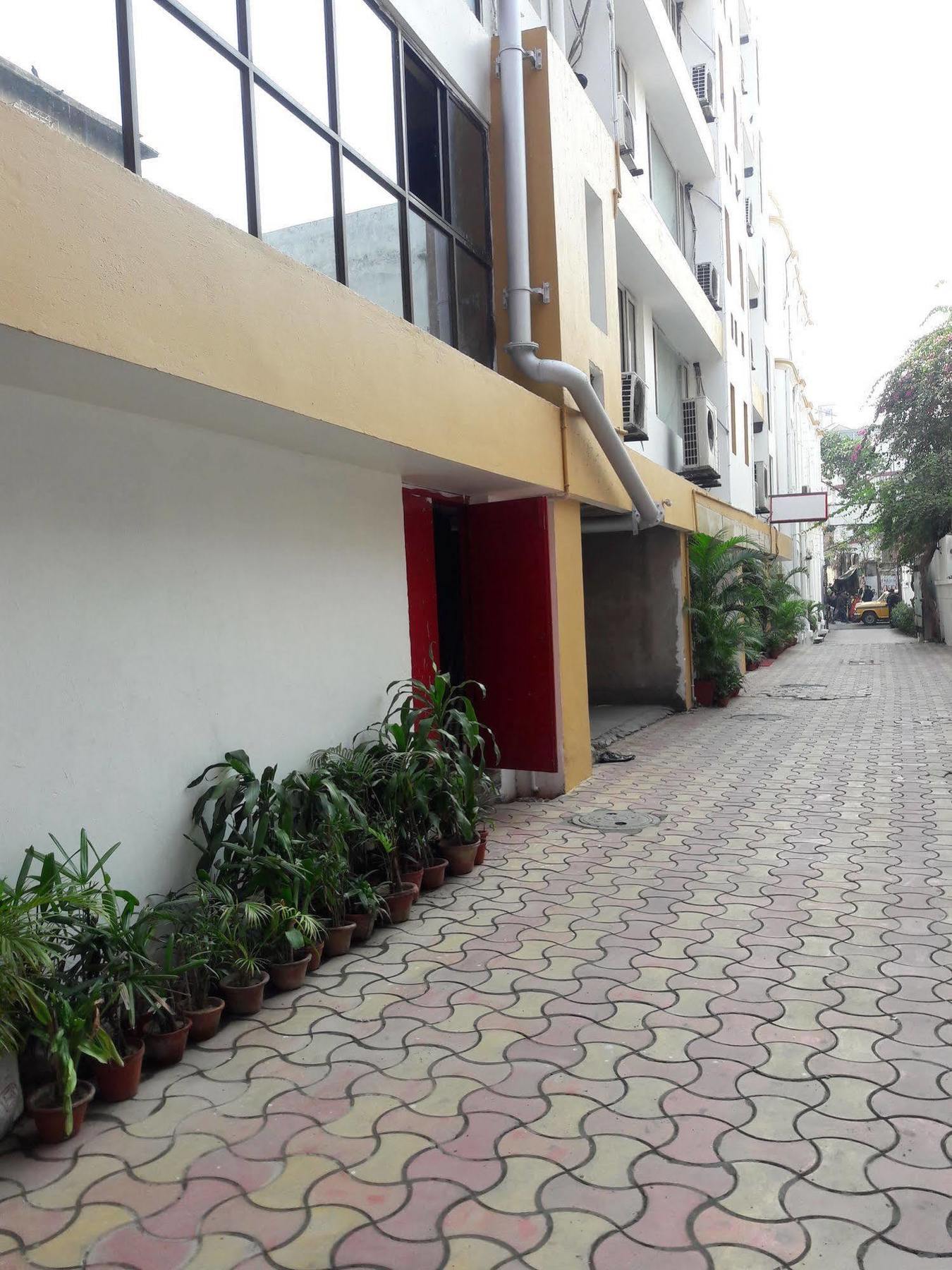 Astoria Hotel Kalküta Dış mekan fotoğraf